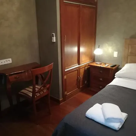 Pensjonat Deluxe Soba Sa King Site Krevetom Fabo 3 *